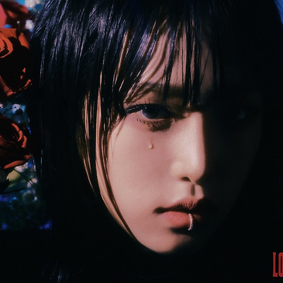 최예나, 신보 'Love War' 두 번째 콘셉트 포토 공개