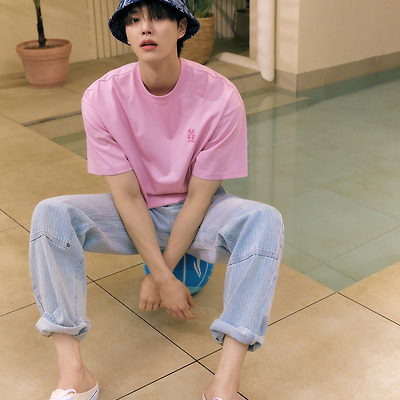 송강, 휴가지의 낭만을 담은 HOT SUMMER