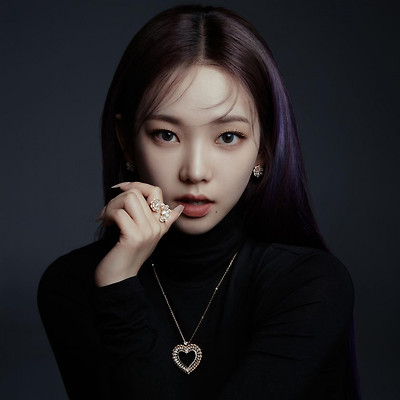 에스파 쇼파드 주얼리 화보