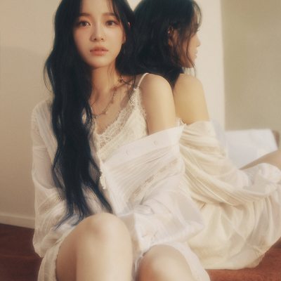 [앨범자켓] 2023.09.04 정규1집 [문(門)]