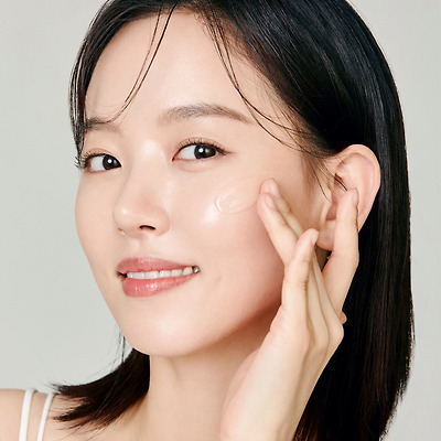 강한나(Kang Han-na) 바이오더마 '센시비오 H20' 클렌징워터