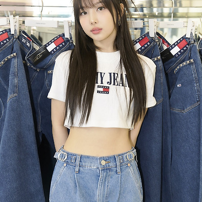트와이스 나연, 타미 진스 팝업 스토어 참석