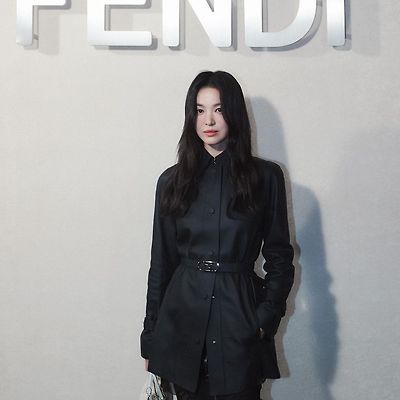 배우 송혜교 'Fendi 바게트백 25주년 기념 콜렉션 쇼'