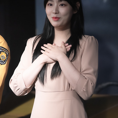 250403 연극 택시안에서 소희 역 정유정 30장