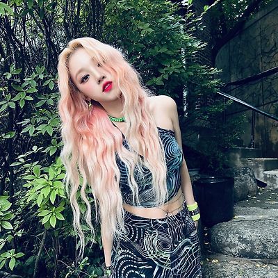 워터밤 콘서트 (여자)아이들 우기 인스타그램 셀카 사진