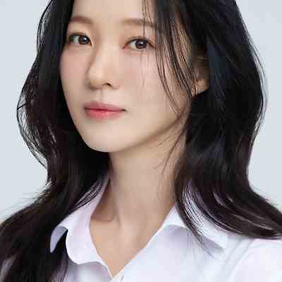 전여진, 판타지오와 전속 계약 체결