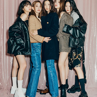 르세라핌 엘르코리아 단체 화보 데뷔초