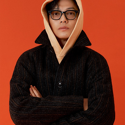이동휘, 여유로운 눈빛