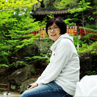 홍룡사에서..