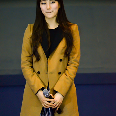 120325 건축학개론 무대인사하는 수지님 by EDIT