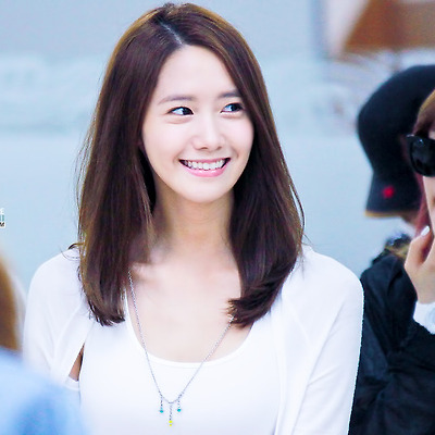 120710 소녀시대 윤아 공항사진들