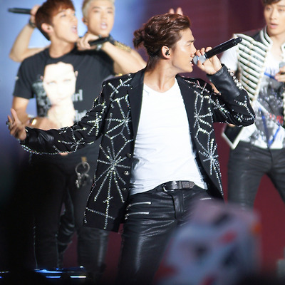 120825 여수 한중가요제 2PM 손 머리 위로 by 미스터신iu