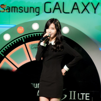 111001 SKT 갤럭시S2 LTE Experience Day  아이유 직찍 1부 by soz