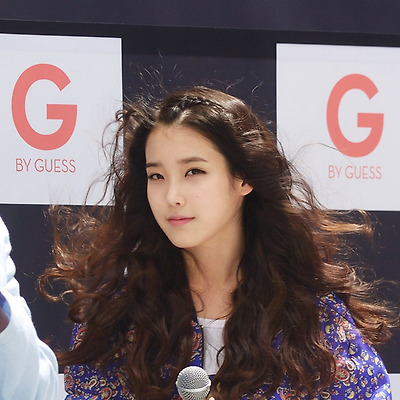 120429 평촌 롯데백화점 지바이게스 아이유 팬싸인회