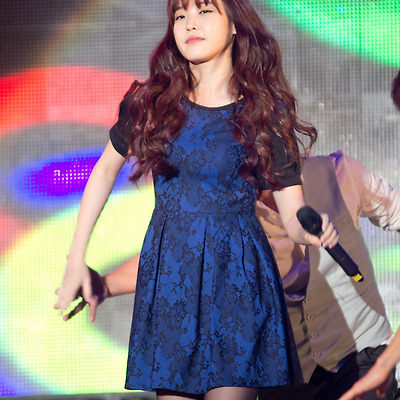 121009 신흥대학교 40주년 축제 물마시기 좋은날 by 미스터신iu