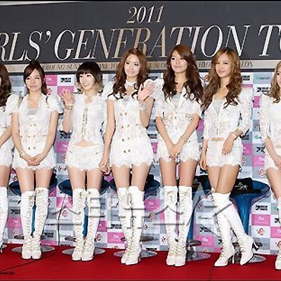 110724 소녀시대 기자회견 사진 2