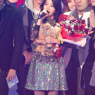 120113 뮤직뱅크 6주연속 1위 by 미스터신iu