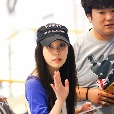 120718 아이유 김포공항 출국 by 미스터신iu