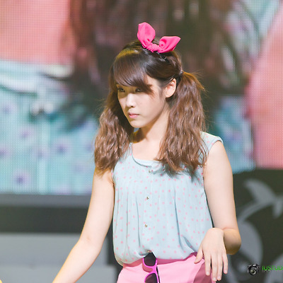 110618 1004일 아이유와 함께 해서 좋은 날 FANMEETING 포토타임 직찍 by soz