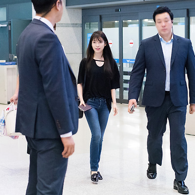 [160801] 인천공항 입국 아이유 직찍 by 달빛마차