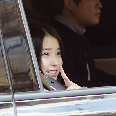 150323 아이유 프로듀사 대본리딩 퇴근길 by 미스터신iu