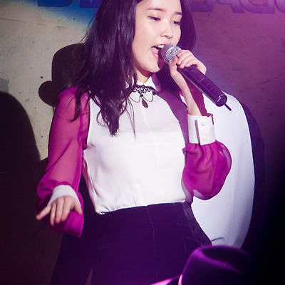 150215 스베누 스타리그 아이유 축하공연 첫번째