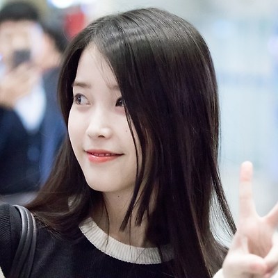 [15.10.22] 인천공항 아이유 입국길 직찍 by NaDia