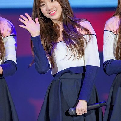 러블리즈 롯데월드 나이트파티 사진 6장