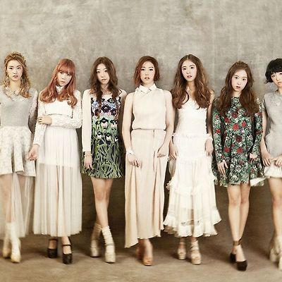 소나무 프로필 고화질 화보 8장