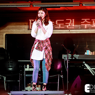120818 유인나의 볼륨을 높여요 공개방송 장재인 직찍 by EDIT
