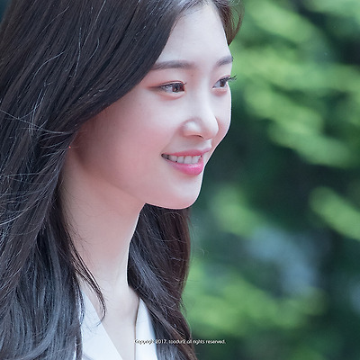 다이아 (DIA), 정채연: 2집 [YOLO] 발매기념 부산 팬사인회