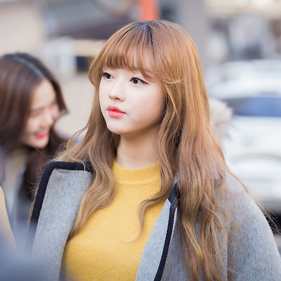 160204 서울공연예술고 졸업식 오마이걸 유아 아린