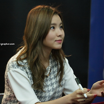 [PHOTO] 131215 반디앤루니스 센트럴시티점 팬사인회 - 김예림 by 다카코마츠