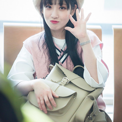 170424 인천공항 출국 러블리즈 지애 2