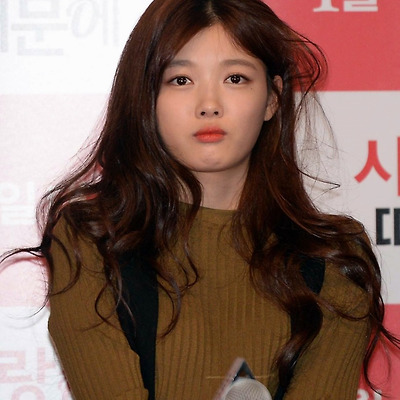 김유정 영화 '사랑하기 때문에' 언론시사회 고화질 사진 5장
