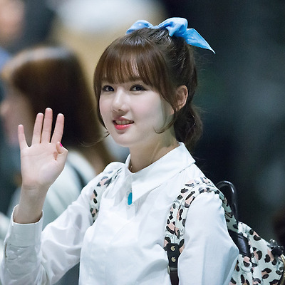 [PHOTO] 160419 더쇼 퇴근 - 여자친구 예린 by Girls Grapher