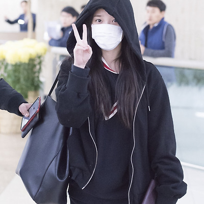 151101 김포공항 입국 아이유 직찍 by 미스터신iu
