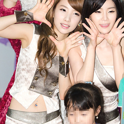 [PHOTO] 110720 서울 캐릭터 라이선싱 페어 2011 개막식 - 레인보우  by 1st holic