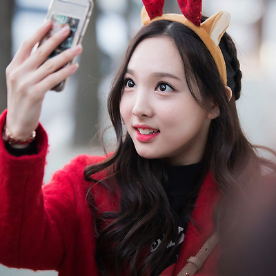 151225 뮤직뱅크 출근길 TWICE 나연 미나 다현