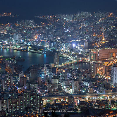 봉래산에서 바라 본 부산불꽃축제