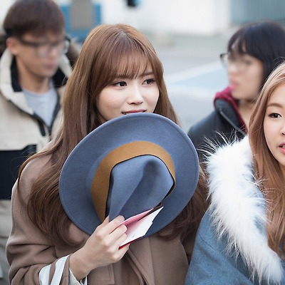 160108 뮤직뱅크 출근길 러블리즈