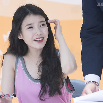 [150426] 멕시카나 야구장 팬사인회 아이유 직찍 Part.2 by 달빛마차