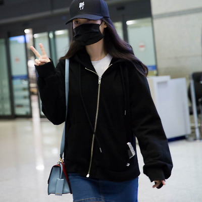 150616 아이유 인천공항 입국 직찍 by 글라라