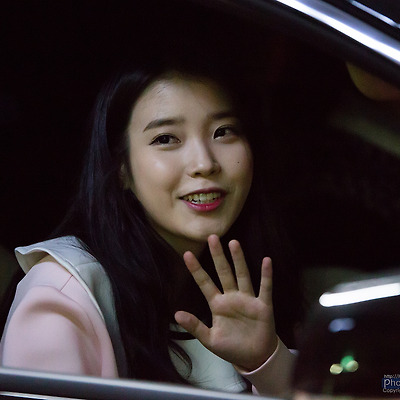 150202 쎄시봉 VIP시사회 퇴근길 아이유 직찍 by 버칼리