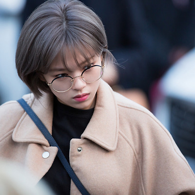 170303 뮤직뱅크 출근길 트와이스