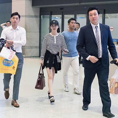 [150913] 인천공항 입국 아이유 직찍 by 달빛마차