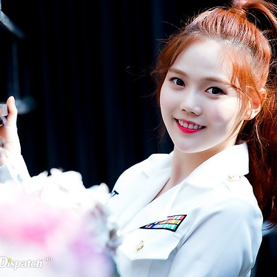 오마이걸 고화질 사진 18장