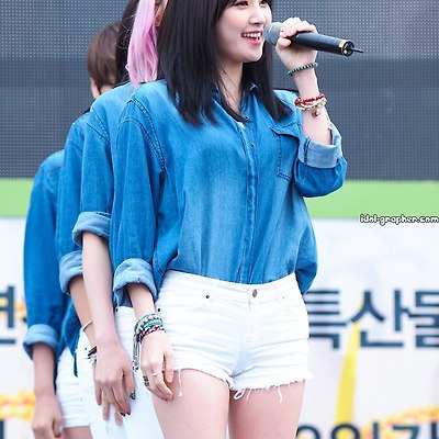 [PHOTO] 131102 경기방송 공개방송(연천군농특산물큰장터) - 스피카 박나래 by cameratest