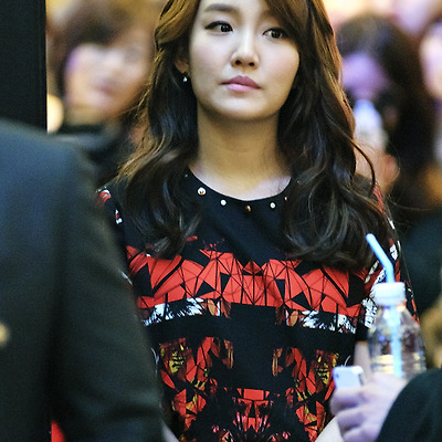 141101 롯데월드몰 윤하