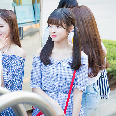 160805 뮤직뱅크 출근길 오마이걸